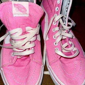 Woman’s size 7 Vans